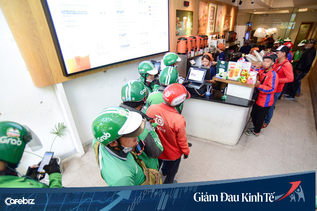 Tâm tư chủ hàng quán nhỏ trong mùa dịch Covid-19: Chúng tôi đã làm tất cả những gì có thể - từ cắt nhân sự, giảm lương đến bán online, nhưng giải pháp tốt nhất vẫn là dịch mau kết thúc! - Ảnh 4. Tâm tư chủ hàng quán nhỏ trong mùa dịch Covid-19: Chúng tôi đã làm tất cả những gì có thể - từ cắt nhân sự, giảm lương đến bán online, nhưng giải pháp tốt nhất vẫn là dịch mau kết thúc! - Ảnh 4.