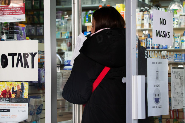 48h virus corona lây lan ở New York: Mọi chuyện bắt đầu khi một người đàn ông nhiễm bệnh - Ảnh 2. 48h virus corona lây lan ở New York: Mọi chuyện bắt đầu khi một người đàn ông nhiễm bệnh - Ảnh 2.