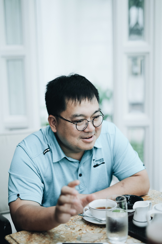 Trước khi rời khỏi ghế Chủ tịch FPT Software, &ocirc;ng Ho&agrave;ng Nam Tiến gửi lời khuy&ecirc;n cho thế hệ Z: &ldquo;Muốn sống s&oacute;t, bắt buộc c&aacute;c bạn phải TỰ HỌC kiến thức mới!&rdquo; - Ảnh 5.