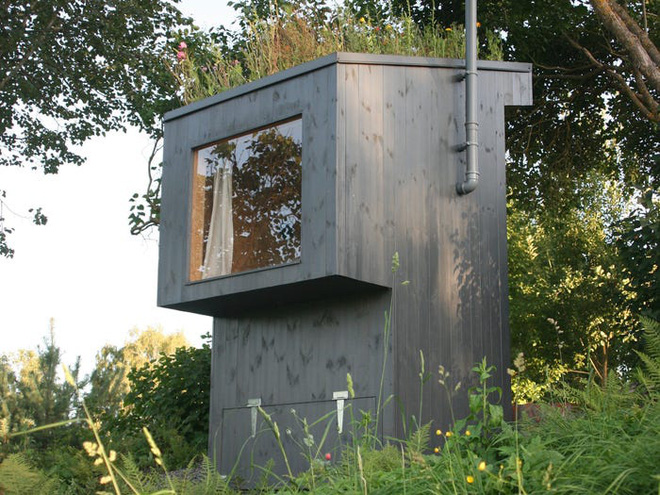 Nhà vệ sinh giá 3.300 USD: Dùng phân để trồng hoa trên mái, sau đó dẫn mùi hương hoa vào cho người đang ngồi bên trong ngửi - Ảnh 11. Nhà vệ sinh giá 3.300 USD: Dùng phân để trồng hoa trên mái, sau đó dẫn mùi hương hoa vào cho người đang ngồi bên trong ngửi - Ảnh 11.