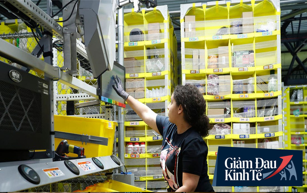 Covid-19 đ&atilde; ảnh hưởng thế n&agrave;o tới Amazon: B&agrave;i học vận h&agrave;nh đến từ g&atilde; khổng lồ vừa tuyển th&ecirc;m 100.000 nh&acirc;n vi&ecirc;n giữa b&atilde;o dịch bệnh - Ảnh 2.