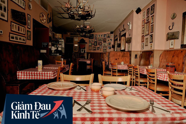 1/4 - Nỗi &aacute;m ảnh của người d&acirc;n Mỹ: Tiền thu&ecirc; nh&agrave;, ho&aacute; đơn điện nước, nợ thẻ t&iacute;n dụng đều đến hạn phải trả! - Ảnh 2.