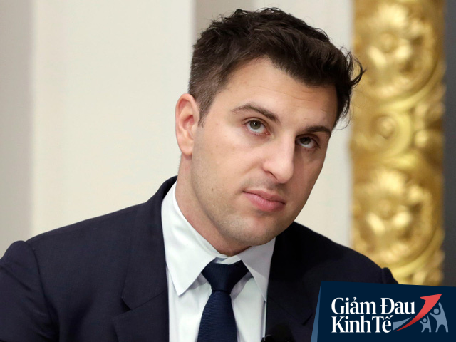 CEO Airbnb bị hội đồng quản trị kêu gọi từ chức vì thổi bay 13 tỷ USD giá trị công ty, dám thay đổi chính sách hoàn tiền cho khách hủy phòng vì Covid-19 mà không báo trước - Ảnh 2. CEO Airbnb bị hội đồng quản trị kêu gọi từ chức vì thổi bay 13 tỷ USD giá trị công ty, dám thay đổi chính sách hoàn tiền cho khách hủy phòng vì Covid-19 mà không báo trước - Ảnh 2.