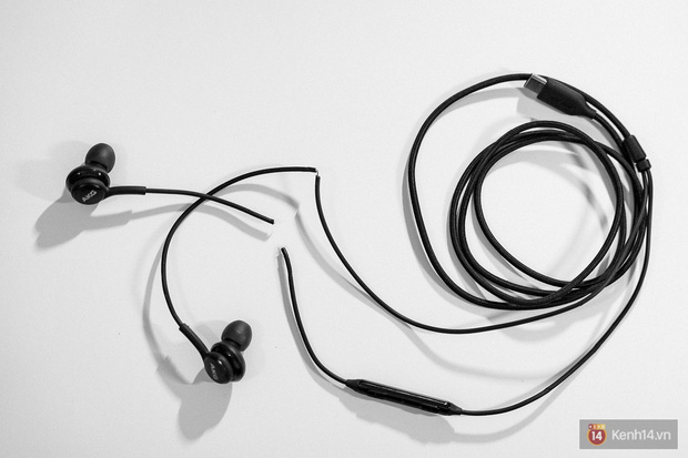 Bị boss m&egrave;o cắn đứt v&agrave;i lần mới thấy, h&oacute;a ra Tim Cook v&agrave; Apple đ&atilde; đ&uacute;ng khi đẩy mạnh xu hướng tai nghe kh&ocirc;ng d&acirc;y! - Ảnh 5.