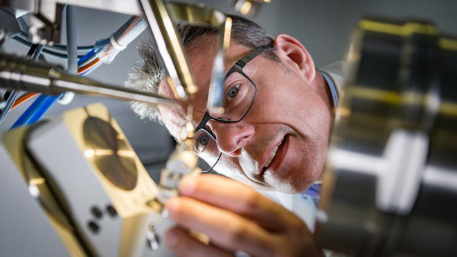 C&aacute;c nh&agrave; khoa học tạo ra loại enzyme đột biến ăn gần xong 1 tấn chai nhựa chỉ sau v&agrave;i giờ - Ảnh 3.