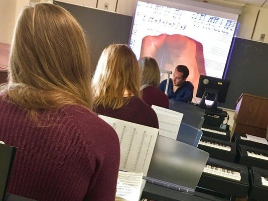 [Ch&ugrave;m ảnh vui] Những khoảnh khắc tr&ugrave;ng hợp đến kh&oacute; tin, kh&ocirc;ng xem kĩ m&agrave; chỉ lướt qua sương sương l&agrave; nh&igrave;n nhầm ngay - Ảnh 22.