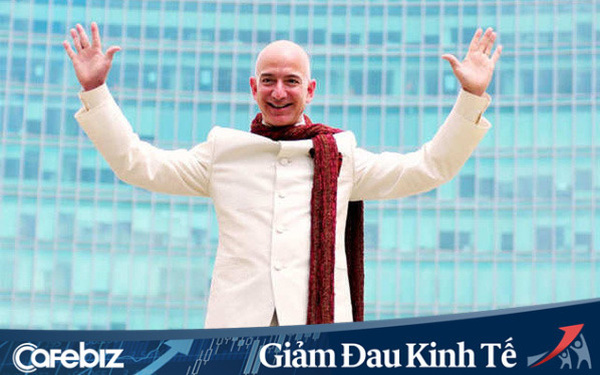 Amazon sinh ra như để d&agrave;nh cho Covid-19: Mọi lĩnh vực kinh doanh đều phất như diều gặp gi&oacute;, đ&atilde; mạnh, khủng hoảng xảy ra c&agrave;ng mạnh hơn, tương lai c&ograve;n mạnh nữa! - Ảnh 1.