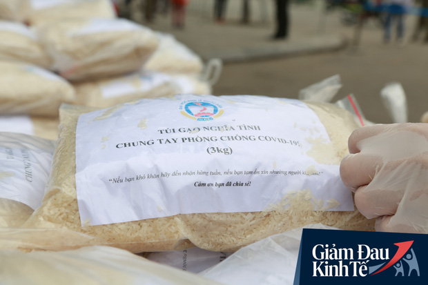 Ảnh: Xuất hiện cây gạo nhận diện bằng khuôn mặt ở Hà Nội, ai đến lấy 2 lần trong ngày bị từ chối ngay - Ảnh 6. Ảnh: Xuất hiện cây gạo nhận diện bằng khuôn mặt ở Hà Nội, ai đến lấy 2 lần trong ngày bị từ chối ngay - Ảnh 6.