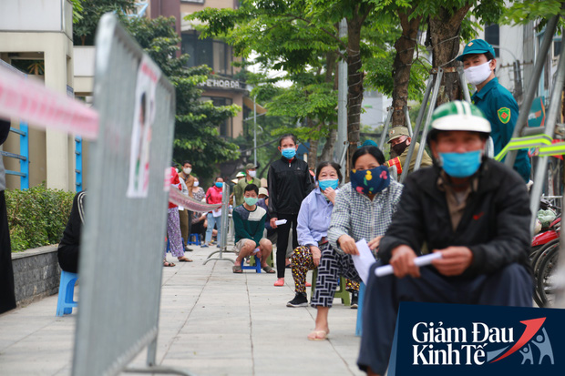 Ảnh: Xuất hiện cây gạo nhận diện bằng khuôn mặt ở Hà Nội, ai đến lấy 2 lần trong ngày bị từ chối ngay - Ảnh 7. Ảnh: Xuất hiện cây gạo nhận diện bằng khuôn mặt ở Hà Nội, ai đến lấy 2 lần trong ngày bị từ chối ngay - Ảnh 7.