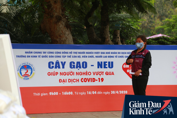 Ảnh: Xuất hiện cây gạo nhận diện bằng khuôn mặt ở Hà Nội, ai đến lấy 2 lần trong ngày bị từ chối ngay - Ảnh 15. Ảnh: Xuất hiện cây gạo nhận diện bằng khuôn mặt ở Hà Nội, ai đến lấy 2 lần trong ngày bị từ chối ngay - Ảnh 15.