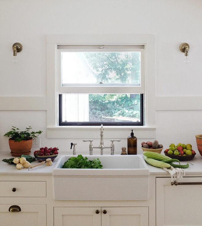 B&aacute;n nh&agrave; ở phố về trang trại sống, cặp vợ chồng t&aacute;o bạo biến căn nh&agrave; cũ tr&ocirc;ng như hầm chứa th&agrave;nh kh&ocirc;ng gian đẹp hệt ảnh tạp ch&iacute; - Ảnh 11.