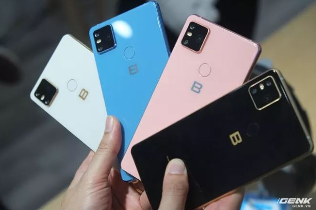 So găng smartphone Việt: Bphone B86s ăn được 2 chiếc Vsmart Live m&agrave; vẫn c&ograve;n thừa 2 triệu - Ảnh 2.