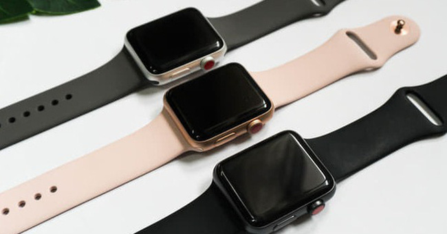 Mua Apple Watch 450.000 đồng, kh&aacute;ch &ldquo;đắng l&ograve;ng&rdquo; v&igrave; gian thương gửi m&oacute;n đồ kh&ocirc;ng ngờ tới  - Ảnh 1.