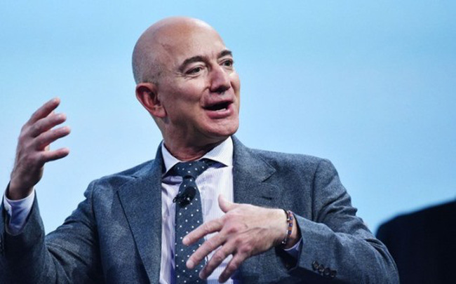  Jeff Bezos trước cơ hội th&agrave;nh tỷ ph&uacute; ngh&igrave;n tỷ USD đầu ti&ecirc;n trong lịch sử  - Ảnh 1.