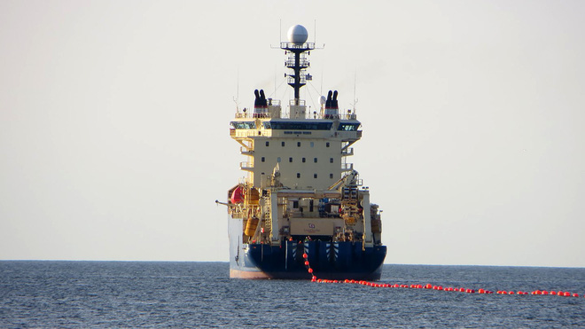 Kh&ocirc;ng sợ c&aacute; mập cắn, Facebook sẽ đặt c&aacute;p quang biển bao quanh ch&acirc;u Phi - Ảnh 3.