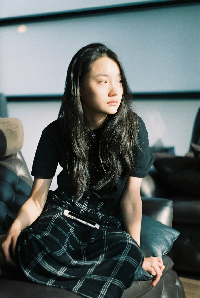 Bộ ảnh lột tả văn hóa cô đơn của người trẻ Hàn Quốc: Thế hệ từ bỏ mọi thứ và sẵn sàng sống độc thân chỉ cần là vui - Ảnh 10. Bộ ảnh lột tả văn hóa cô đơn của người trẻ Hàn Quốc: Thế hệ từ bỏ mọi thứ và sẵn sàng sống độc thân chỉ cần là vui - Ảnh 10.