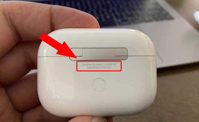  D&acirc;n mạng Trung Quốc s&ocirc;i sục v&igrave; th&ocirc;ng tin Apple sẽ lắp r&aacute;p tai nghe AirPods tại Việt Nam - Ảnh 3.