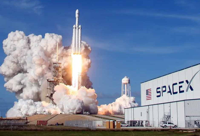 Chỉ ph&oacute;ng v&agrave; thử nghiệm vệ tinh, SpaceX của Elon Musk kiếm tiền như thế n&agrave;o? Tưởng kh&ocirc;ng nhiều h&oacute;a ra nhiều kh&ocirc;ng tưởng - Ảnh 1.