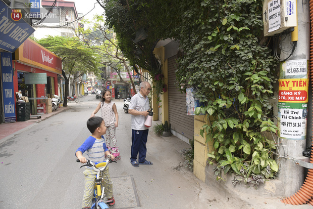 Ngắm ng&ocirc;i nh&agrave; 5 tầng phủ k&iacute;n c&acirc;y hoa giấy của nguy&ecirc;n giảng vi&ecirc;n Đại học X&acirc;y dựng H&agrave; Nội, ai đi qua cũng sững sờ - Ảnh 9.