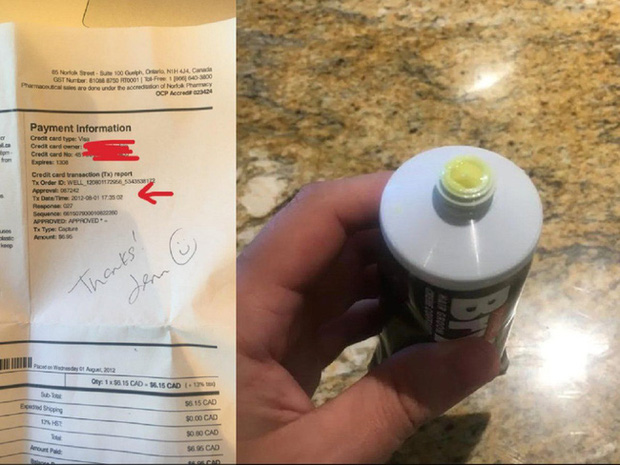 Đặt mua tu&yacute;p kem tạo kiểu t&oacute;c tr&ecirc;n mạng xong qu&ecirc;n lu&ocirc;n, 8 năm sau anh ch&agrave;ng nhận được g&oacute;i h&agrave;ng từ shipper v&agrave; c&aacute;i kết cười đau ruột - Ảnh 4.