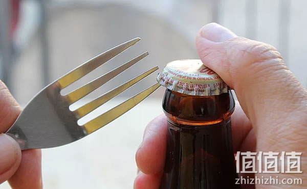 Tuyển tập khui nắp chai chi thuật d&agrave;nh cho những ng&agrave;y tr&oacute;t qu&ecirc;n mua đồ mở nắp chai - Ảnh 7.