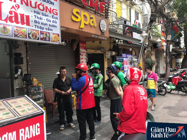 “Cày cuốc” dưới nắng nóng gay gắt, shipper đạt doanh thu gấp đôi ngày thường - Ảnh 11. “Cày cuốc” dưới nắng nóng gay gắt, shipper đạt doanh thu gấp đôi ngày thường - Ảnh 11.