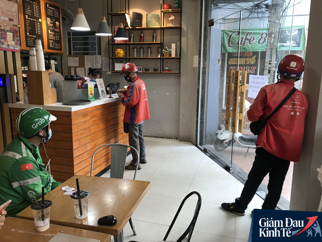 “Cày cuốc” dưới nắng nóng gay gắt, shipper đạt doanh thu gấp đôi ngày thường - Ảnh 7. “Cày cuốc” dưới nắng nóng gay gắt, shipper đạt doanh thu gấp đôi ngày thường - Ảnh 7.