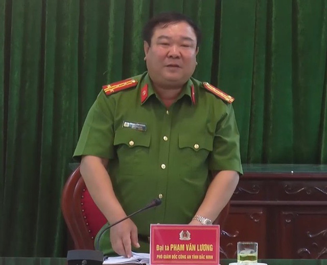 Triệt phá băng nhóm hack facebook để lừa tiền do học sinh giỏi lớp 12 cầm đầu - Ảnh 3. Triệt phá băng nhóm hack facebook để lừa tiền do học sinh giỏi lớp 12 cầm đầu - Ảnh 3.