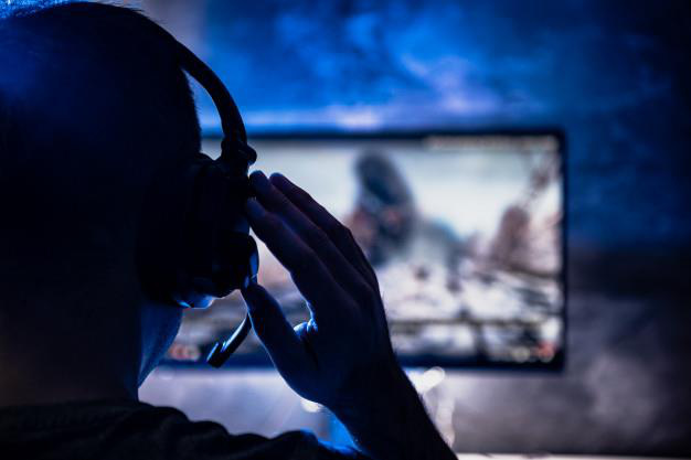 Game streamer, nghề ăn nên làm ra nhờ giãn cách xã hội - Ảnh 2. Game streamer, nghề ăn nên làm ra nhờ giãn cách xã hội - Ảnh 2.