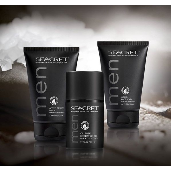 6 loại sữa rửa mặt tinh chất bạc h&agrave; cho nam đ&aacute;nh tan c&aacute;i n&oacute;ng m&ugrave;a h&egrave; n&agrave;y - Ảnh 5.