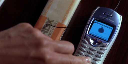 Nh&igrave;n lại (Sony) Ericsson T68: chiếc điện thoại mang nhiều bước ti&ecirc;n phong, với camera gắn ngo&agrave;i độc đ&aacute;o v&agrave; cũng đ&aacute;nh dấu sự r&uacute;t lui khỏi thị trường di động của Ericsson - Ảnh 5.