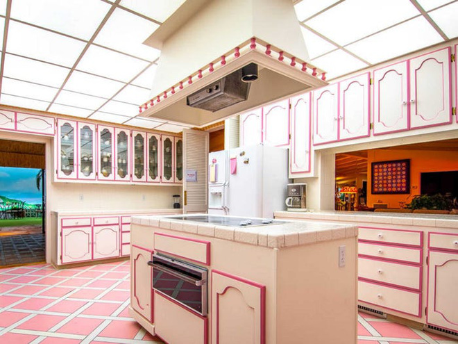 Không ai tin căn nhà nhỏ này có trị giá tới 18 triệu USD cho tới khi khám phá bí mật được ẩn giấu bên trong - Ảnh 13. Không ai tin căn nhà nhỏ này có trị giá tới 18 triệu USD cho tới khi khám phá bí mật được ẩn giấu bên trong - Ảnh 13.