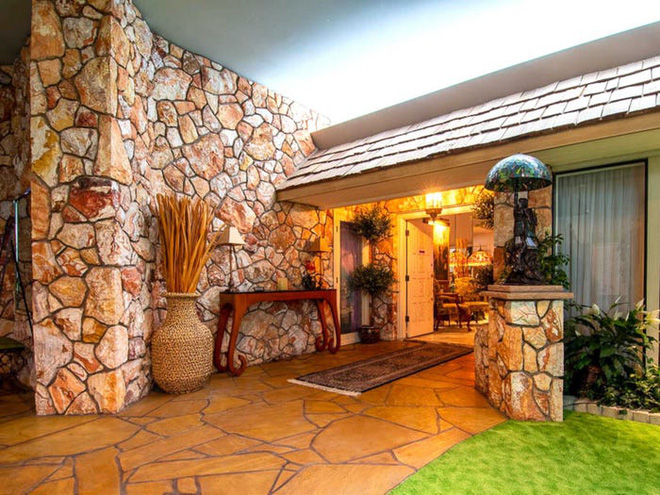 Không ai tin căn nhà nhỏ này có trị giá tới 18 triệu USD cho tới khi khám phá bí mật được ẩn giấu bên trong - Ảnh 5. Không ai tin căn nhà nhỏ này có trị giá tới 18 triệu USD cho tới khi khám phá bí mật được ẩn giấu bên trong - Ảnh 5.