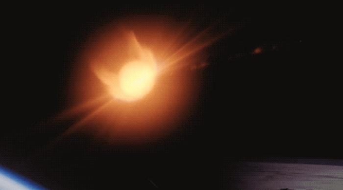 Đây là nỗi lo lớn nhất của Elon Musk dù SpaceX vừa đưa con người lên vũ trụ thành công - Ảnh 2. Đây là nỗi lo lớn nhất của Elon Musk dù SpaceX vừa đưa con người lên vũ trụ thành công - Ảnh 2.