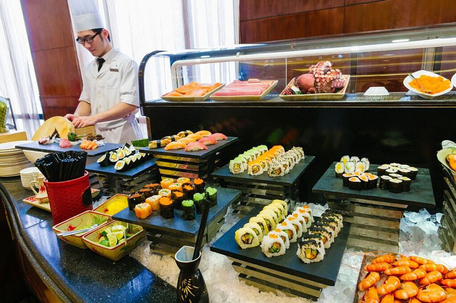 Tại sao kh&aacute;ch sạn thường phục vụ buffet s&aacute;ng miễn ph&iacute; cho kh&aacute;ch thu&ecirc; ph&ograve;ng? - Ảnh 2.
