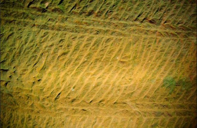 17 ng&agrave;y miệt m&agrave;i bơm nước khỏi ao l&agrave;ng, người đ&agrave;n &ocirc;ng bị mắng g&agrave;n dở nhưng kh&ocirc;ng ngờ lại gi&uacute;p t&igrave;m ra kỳ quan khiến thế giới ngỡ ng&agrave;ng - Ảnh 2.