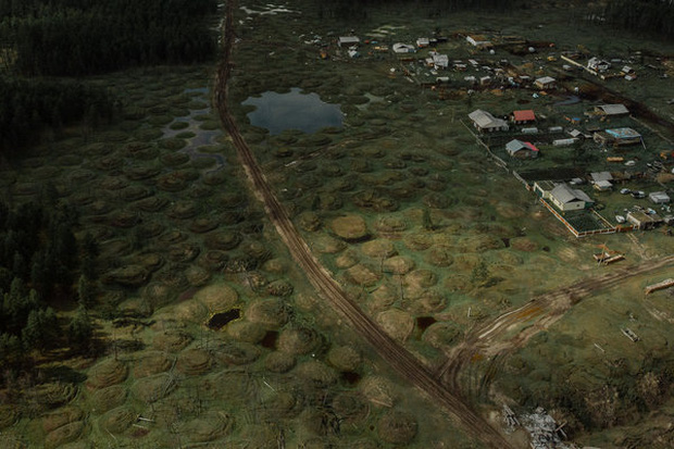 Cuộc sống nơi lạnh nhất thế giới bị đe dọa: Nắng n&oacute;ng kỷ lục khiến băng vĩnh cửu tan, người d&acirc;n phải đối mặt với sự đảo lộn mất kiểm so&aacute;t  - Ảnh 3.