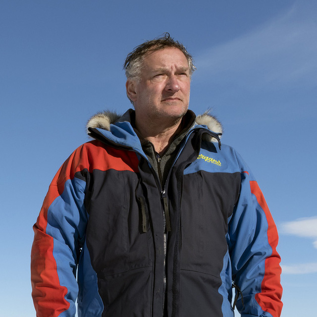 Địa điểm kỳ lạ nhất h&agrave;nh tinh: Nơi la b&agrave;n chỉ quay đ&uacute;ng một hướng v&agrave; nhiều thứ kh&aacute;c nữa - Ảnh 1.