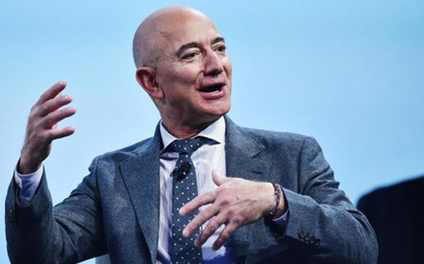 Nếu phải đưa ra quyết định quan trọng, hãy nghe theo Jeff Bezos: ‘Đừng làm theo lý trí’ - Ảnh 1. Nếu phải đưa ra quyết định quan trọng, hãy nghe theo Jeff Bezos: ‘Đừng làm theo lý trí’ - Ảnh 1.
