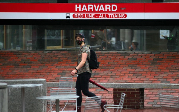 Facebook, Google, Microsoft ủng hộ cuộc đấu tranh cho du học sinh tại Mỹ  - Ảnh 1.