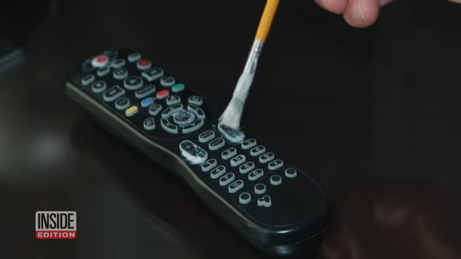  Th&iacute; nghiệm đơn giản chứng minh c&aacute;c kh&aacute;ch sạn cao cấp h&oacute;a ra kh&ocirc;ng sạch như bạn nghĩ - Ảnh 14.