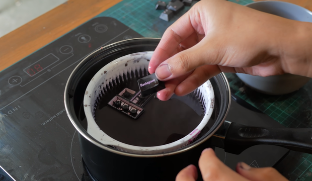 Qu&aacute; m&ecirc; BLACKPINK, anh ch&agrave;ng YouTuber tự tạo b&agrave;n ph&iacute;m cơ với phong c&aacute;ch Hắc Hường v&ocirc; c&ugrave;ng bắt mắt - Ảnh 15.