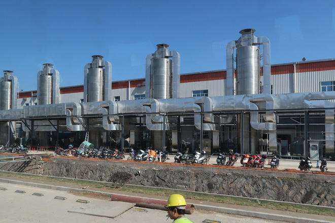 Tương lai của Tesla ở Trung Quốc và tham vọng thống trị toàn cầu của Elon Musk đang phụ thuộc vào tỷ phú Trung Quốc này - Ảnh 2. Tương lai của Tesla ở Trung Quốc và tham vọng thống trị toàn cầu của Elon Musk đang phụ thuộc vào tỷ phú Trung Quốc này - Ảnh 2.