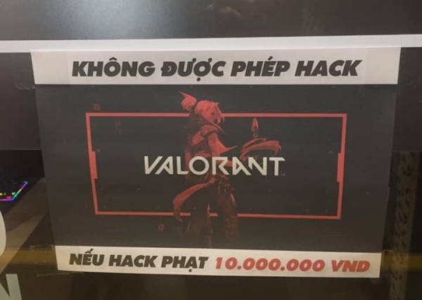 Chủ qu&aacute;n net kh&oacute;c r&ograve;ng v&igrave; trẻ tr&acirc;u d&ugrave;ng hack trong Valorant, quyết phạt 10 triệu đồng nếu kh&aacute;ch d&aacute;m c&agrave;i tool hack tại qu&aacute;n - Ảnh 3.