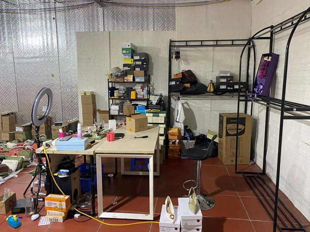 Cận cảnh kho h&agrave;ng lậu rộng hơn 10.000m2 chuy&ecirc;n livestream b&aacute;n h&agrave;ng tr&ecirc;n Facebook - Ảnh 7.