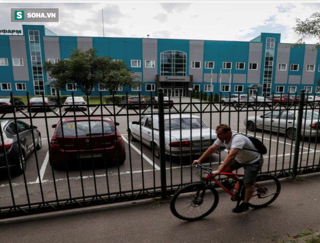  Chuy&ecirc;n gia lo lắng về vaccine Covid-19 của Nga chưa qua thử nghiệm giai đoạn 3: Điều n&agrave;y thật sự đ&aacute;ng sợ!  - Ảnh 2.