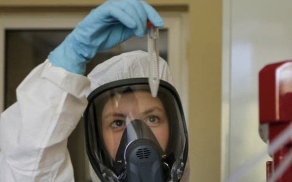  Chuy&ecirc;n gia lo lắng về vaccine Covid-19 của Nga chưa qua thử nghiệm giai đoạn 3: Điều n&agrave;y thật sự đ&aacute;ng sợ!  - Ảnh 1.