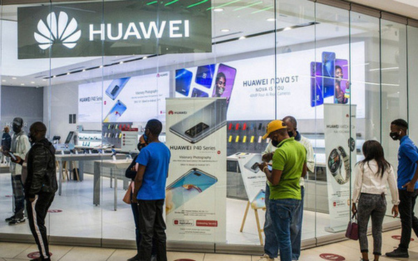  Bị phương T&acirc;y ghẻ lạnh, cấm cửa; v&igrave; sao Huawei vẫn được Lục địa đen ch&agrave;o đ&oacute;n nồng nhiệt?  - Ảnh 1.