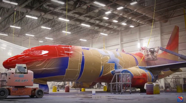 Những l&yacute; do n&agrave;o khiến việc sơn một chiếc m&aacute;y bay cũng c&oacute; thể tốn đến 7 tỉ đồng v&agrave; mất nửa th&aacute;ng mới ho&agrave;n th&agrave;nh xong được? - Ảnh 3.