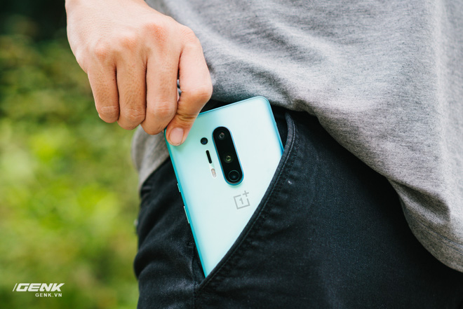 Trải nghiệm Oneplus 8 Pro 5G: Qu&aacute; tốt nhưng vẫn c&ograve;n điều phải lăn tăn - Ảnh 1.
